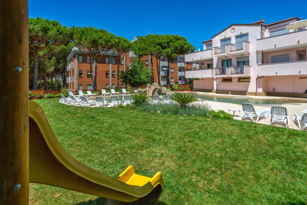 Bosco Canoro Bibione Resort Exterior foto