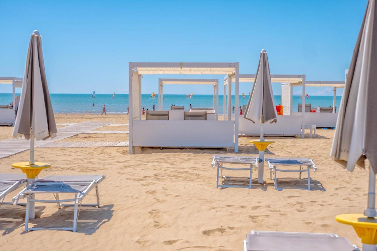 Bosco Canoro Bibione Resort Exterior foto